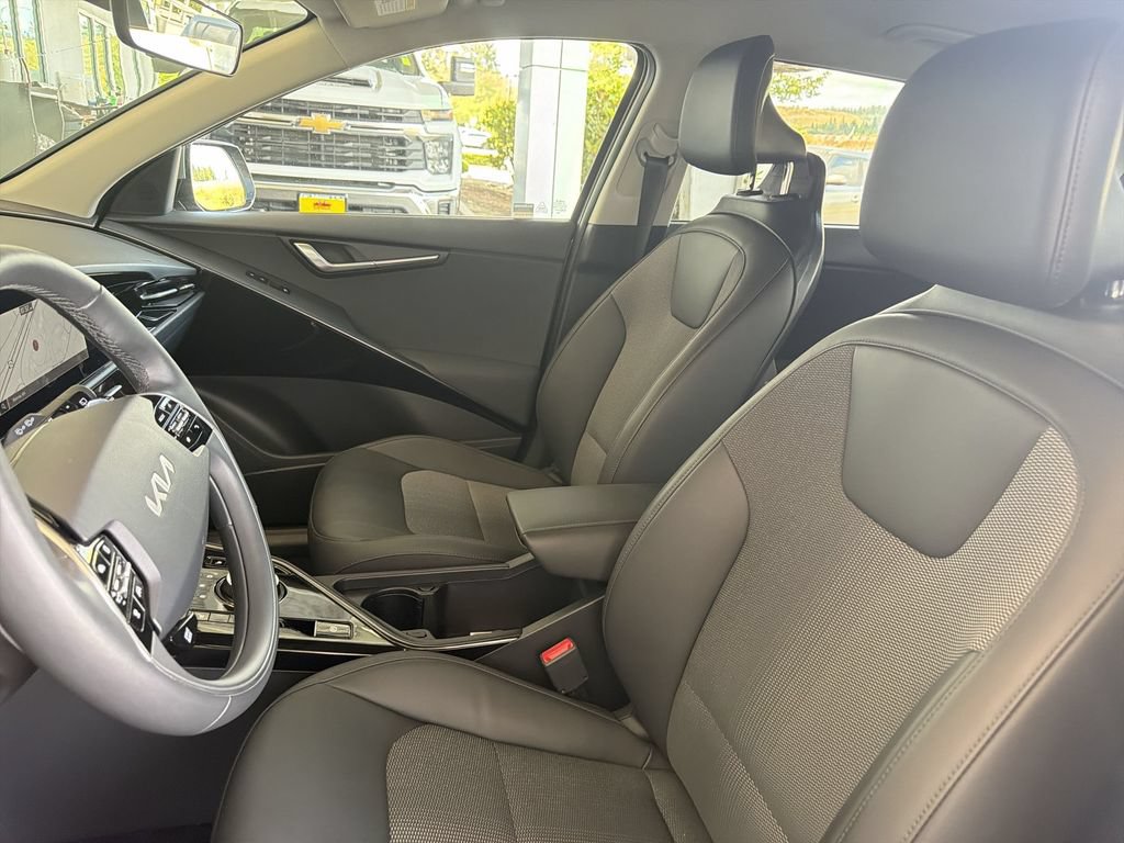 Used 2024 Kia Niro Wind w/ Wind Preserve Package FWD image 20