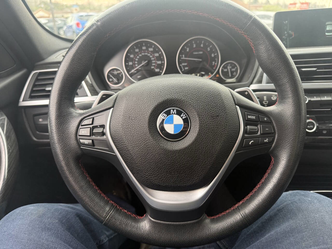 Used 2017 BMW 330i xDrive Sedan AWD/4WD image 21