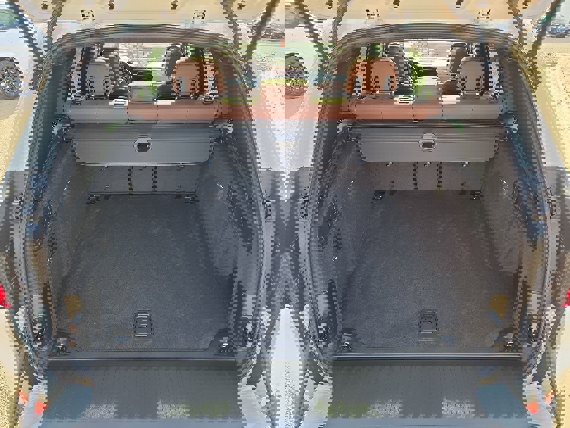 Certified 2022 BMW X5 xDrive40i w/ Luxury Seating Package image 12