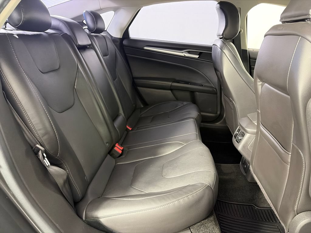 Used 2015 Ford Fusion Titanium AWD/4WD image 29