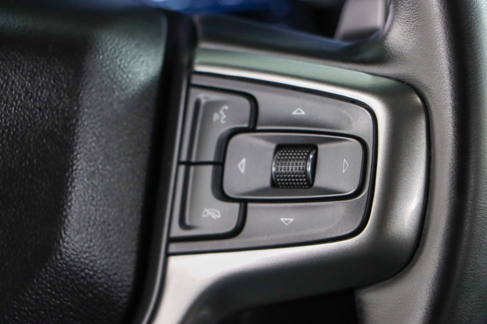 Used 2023 Chevrolet Silverado 1500 RST image 15