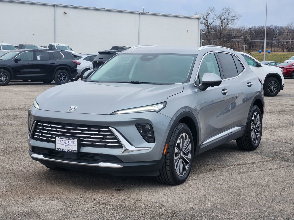 Used 2024 Buick Envision Preferred image 2