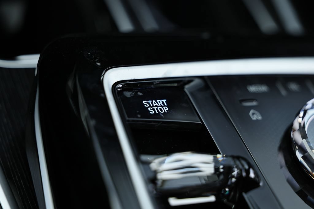 New 2026 BMW i7 xDrive60 AWD/4WD image 37
