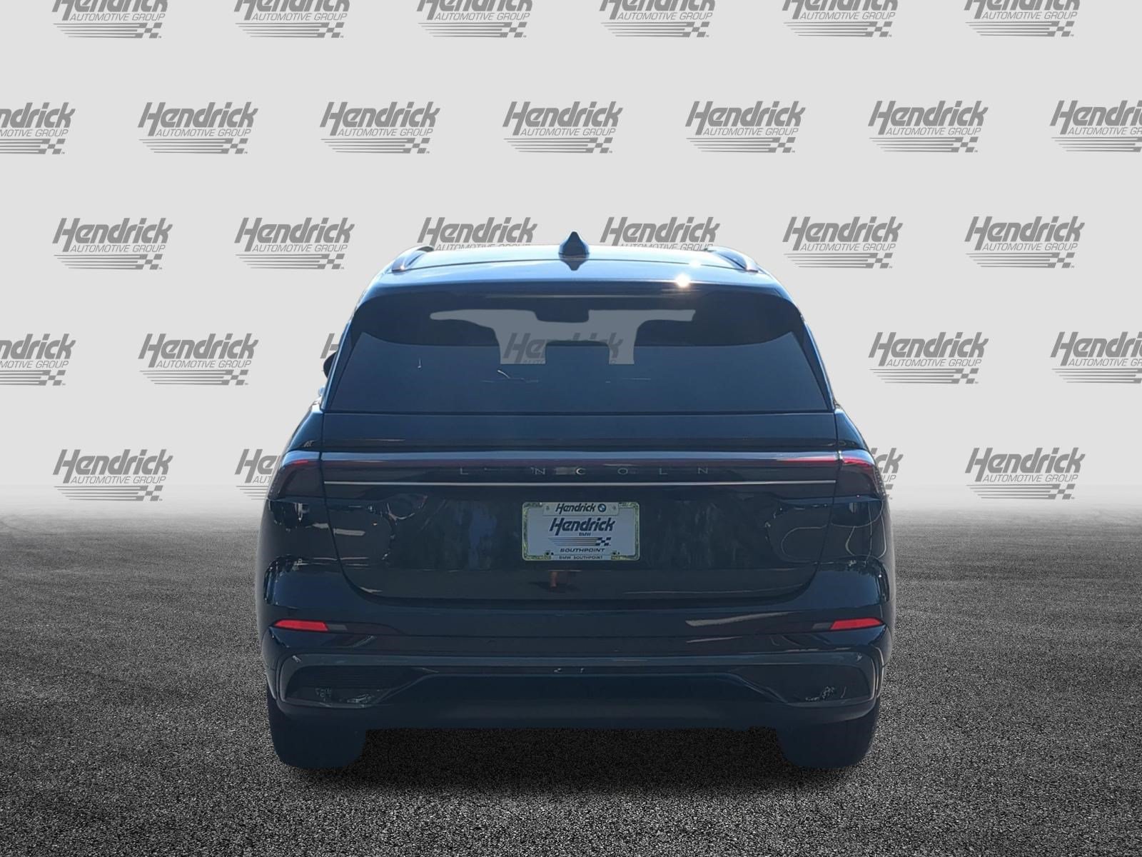 Used 2025 Lincoln Nautilus Reserve w/ Jet Appearance Package AWD/4WD image 9