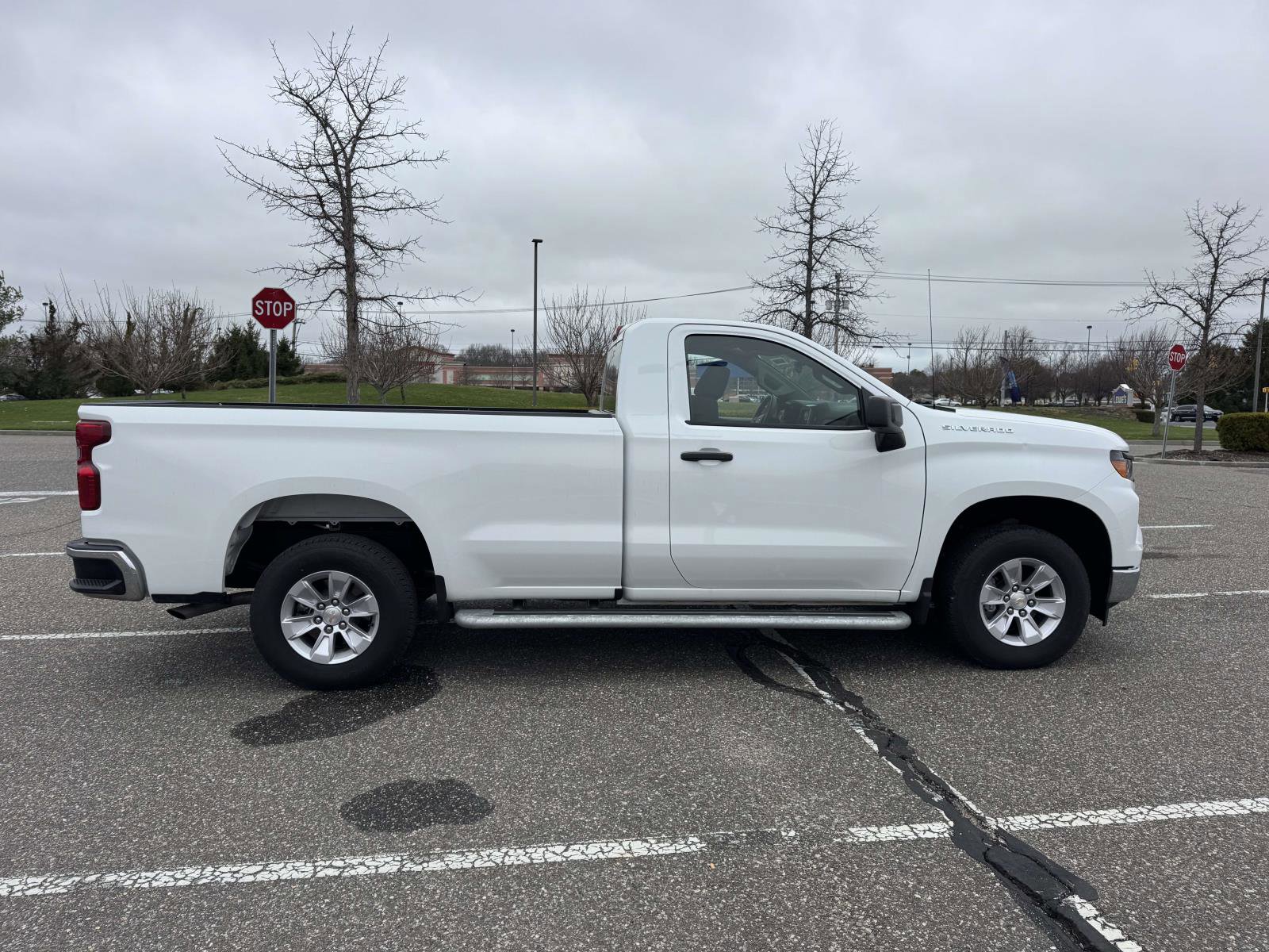 Used 2025 Chevrolet Silverado 1500 W/T image 3