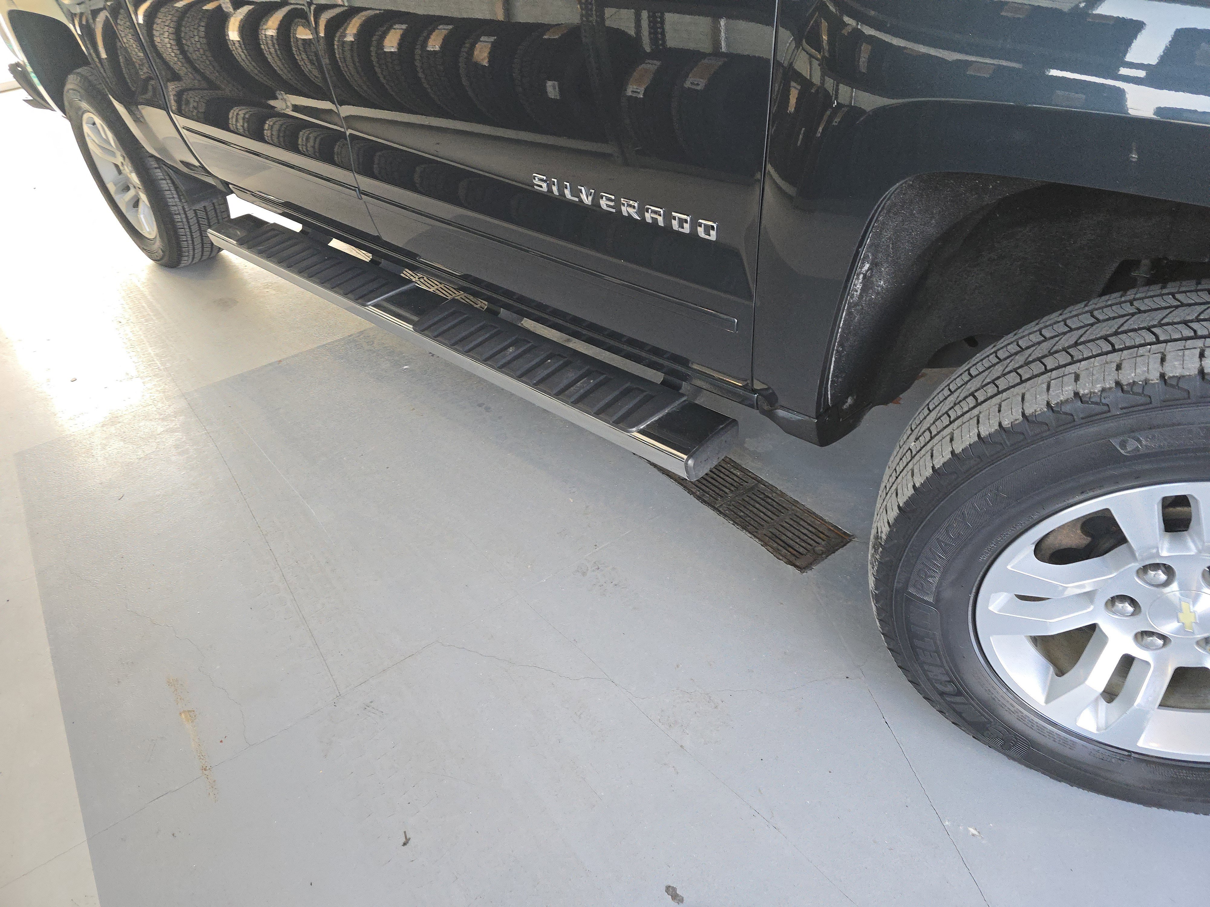 Used 2018 Chevrolet Silverado 1500 LT w/ All Star Edition image 18