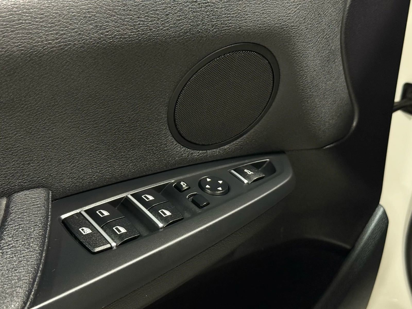 Used 2017 BMW X3 xDrive28i image 11