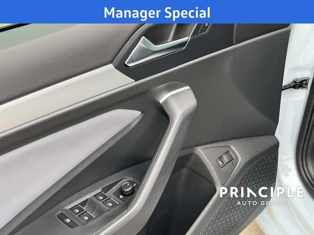 New 2026 Volkswagen Jetta SE FWD image 10