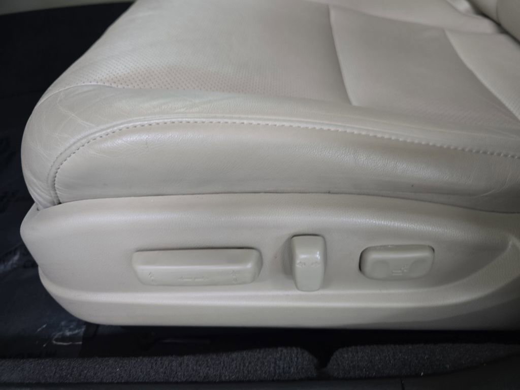 Used 2020 Acura TLX w/ Technology Package image 28