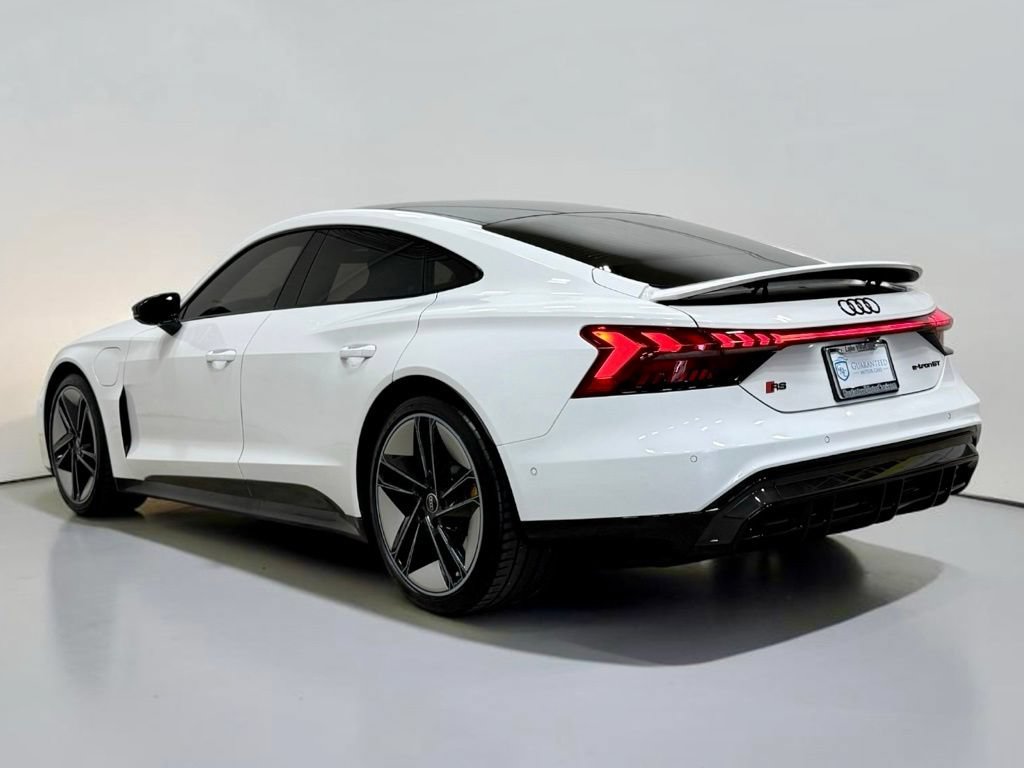 Used 2024 Audi RS e-tron GT w/ Carbon Performance Package AWD/4WD image 18