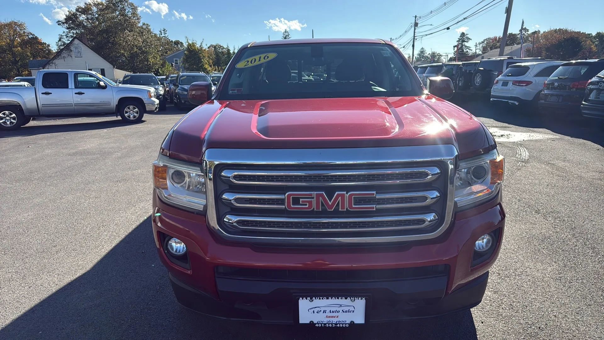Used 2016 GMC Canyon SLE w/ SLE Convenience Package image 2