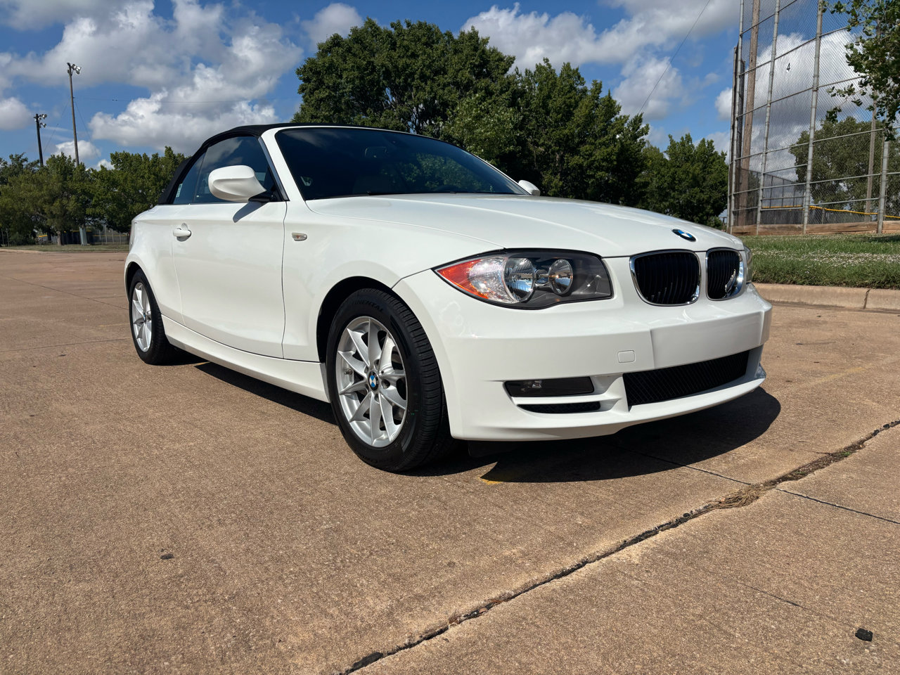 Used 2011 BMW 128i Convertible image 39