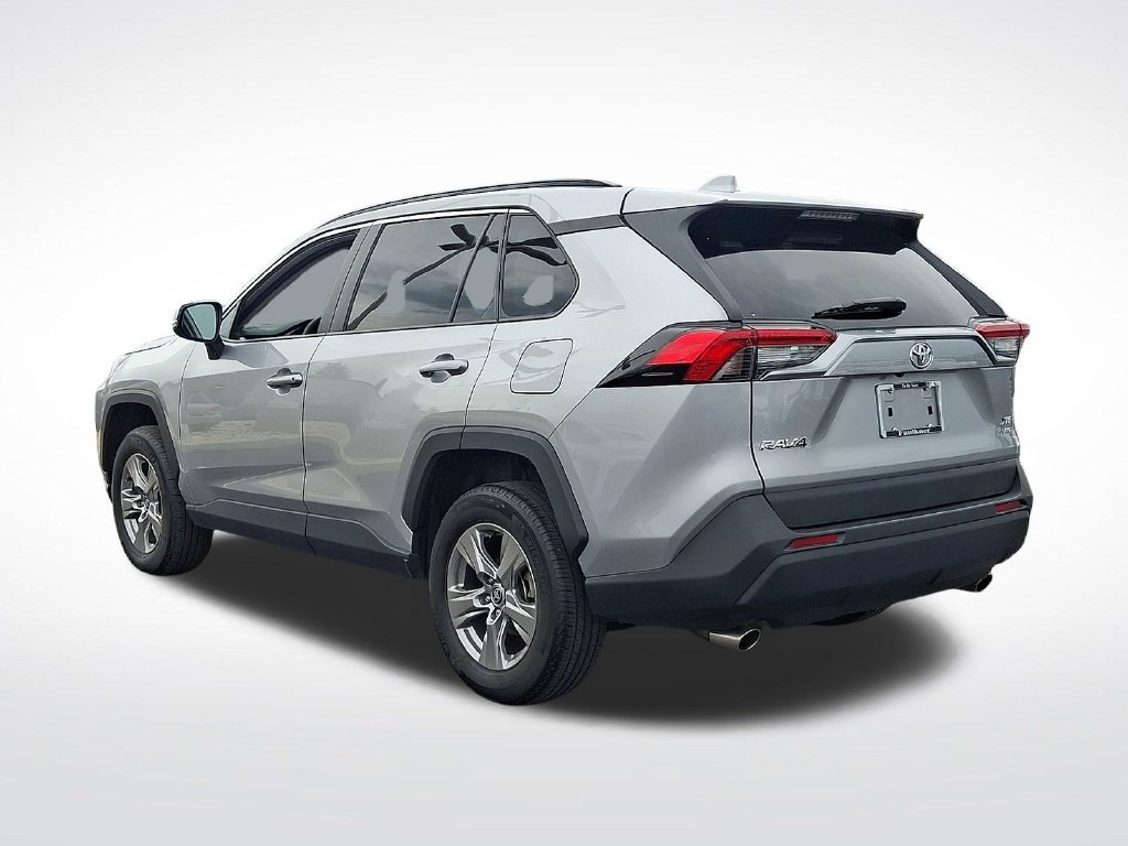 Certified 2025 Toyota RAV4 XLE AWD/4WD image 4