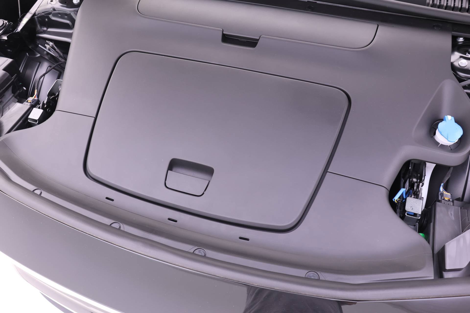 New 2025 Volvo EX30 Ultra w/ Protection Package Premier image 17