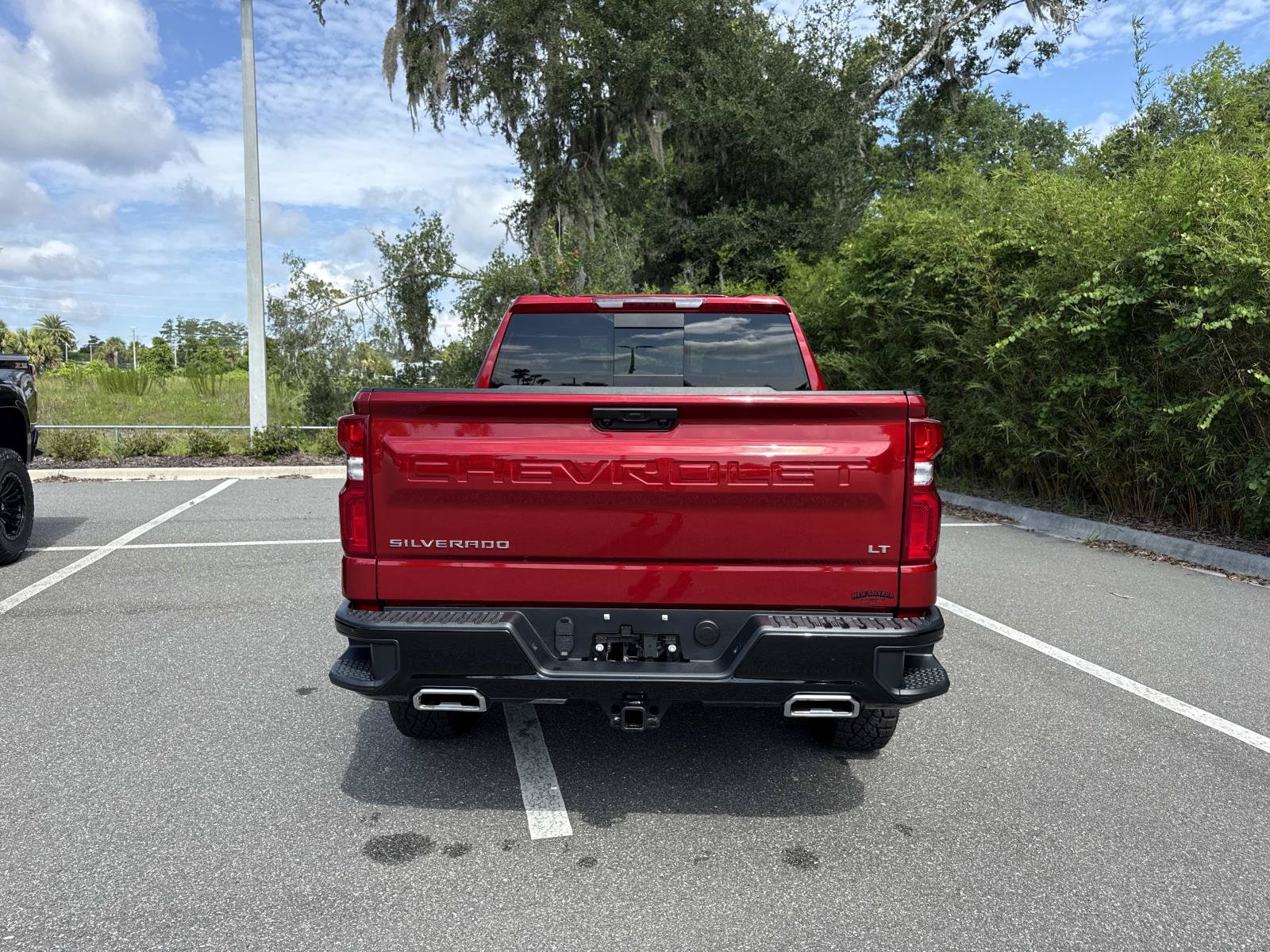 Used 2026 Chevrolet Silverado 1500 LT Trail Boss w/ Convenience Package II AWD/4WD image 4