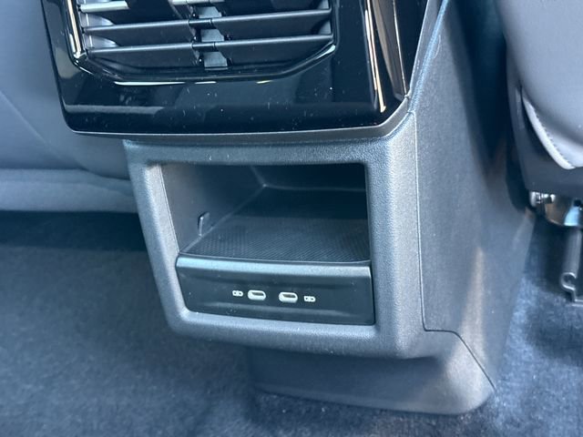 New 2026 Volkswagen ID.4 Pro image 24