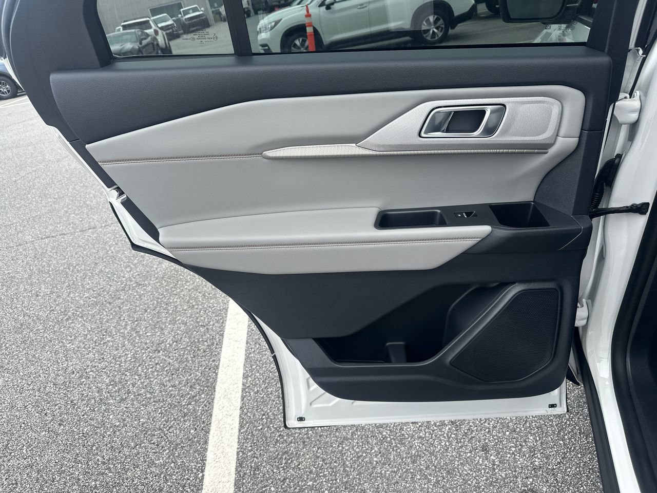 New 2026 Ford Explorer Active w/ Active Comfort Package RWD image 22