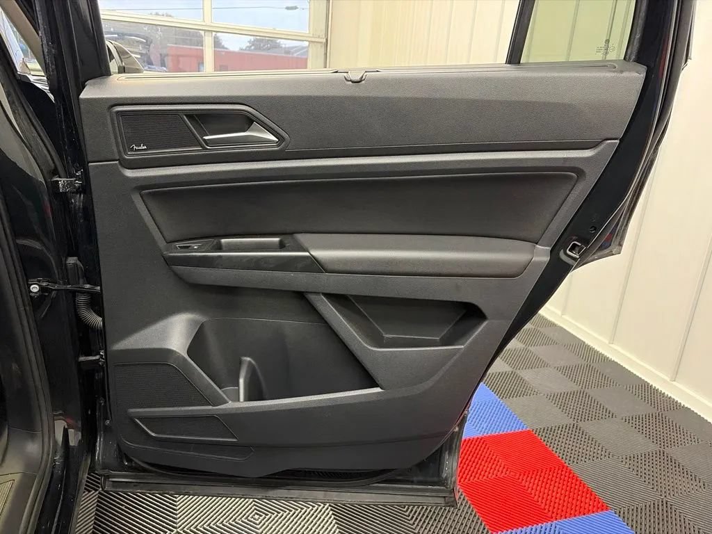 Used 2021 Volkswagen Atlas SEL Premium AWD/4WD image 19