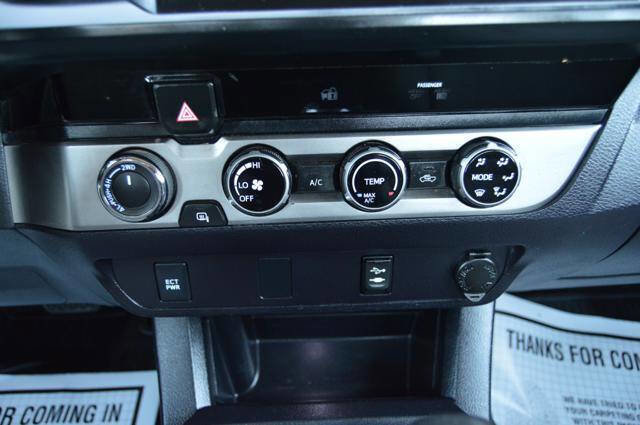 Used 2017 Toyota Tacoma 4x4 Access Cab image 26