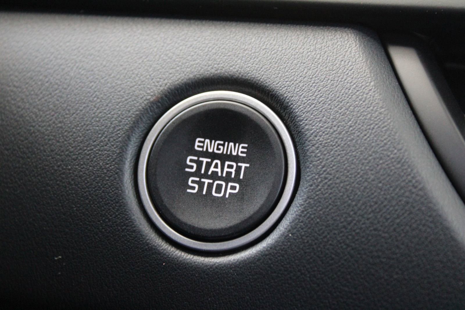 New 2026 Kia Seltos EX FWD image 30