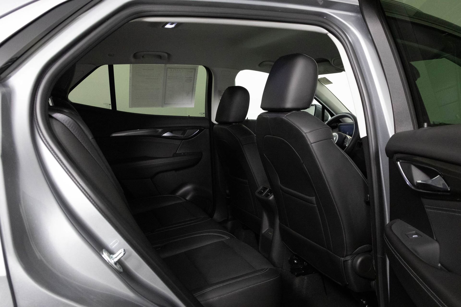 Certified 2025 Buick Envision Preferred image 36