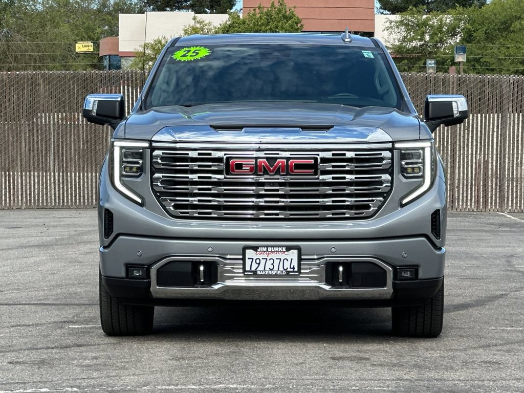 Used 2025 GMC Sierra 1500 Denali w/ Denali Reserve Package AWD/4WD image 8