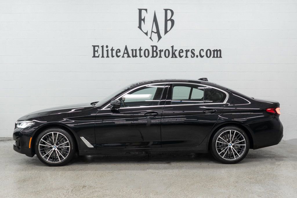 Used 2023 BMW 540i xDrive w/ Premium Package AWD/4WD image 2