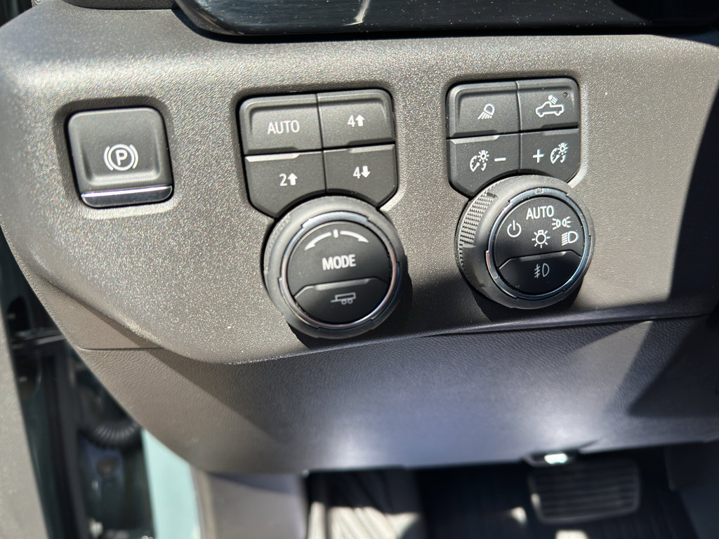 Used 2026 Chevrolet Silverado 1500 LT Trail Boss w/ LT Trail Boss Premium Package image 14