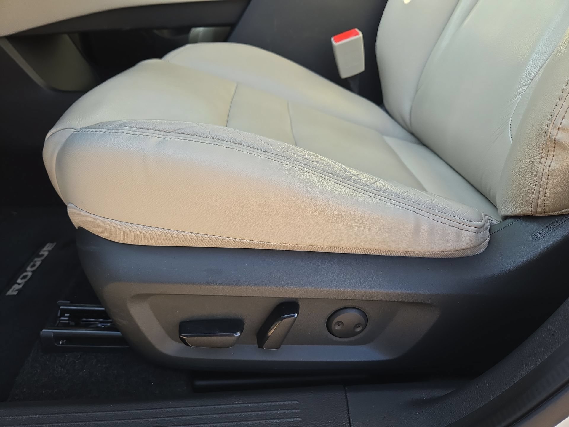 Used 2021 Nissan Rogue SL w/ Premium Package AWD/4WD image 17