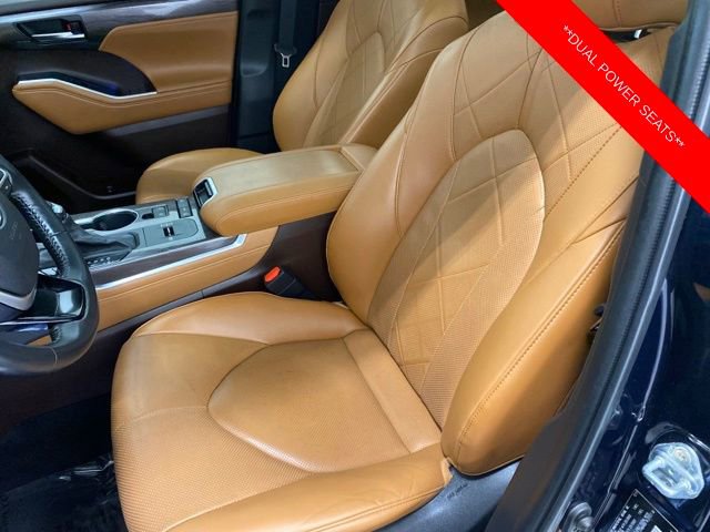 Certified 2022 Toyota Highlander Platinum image 17