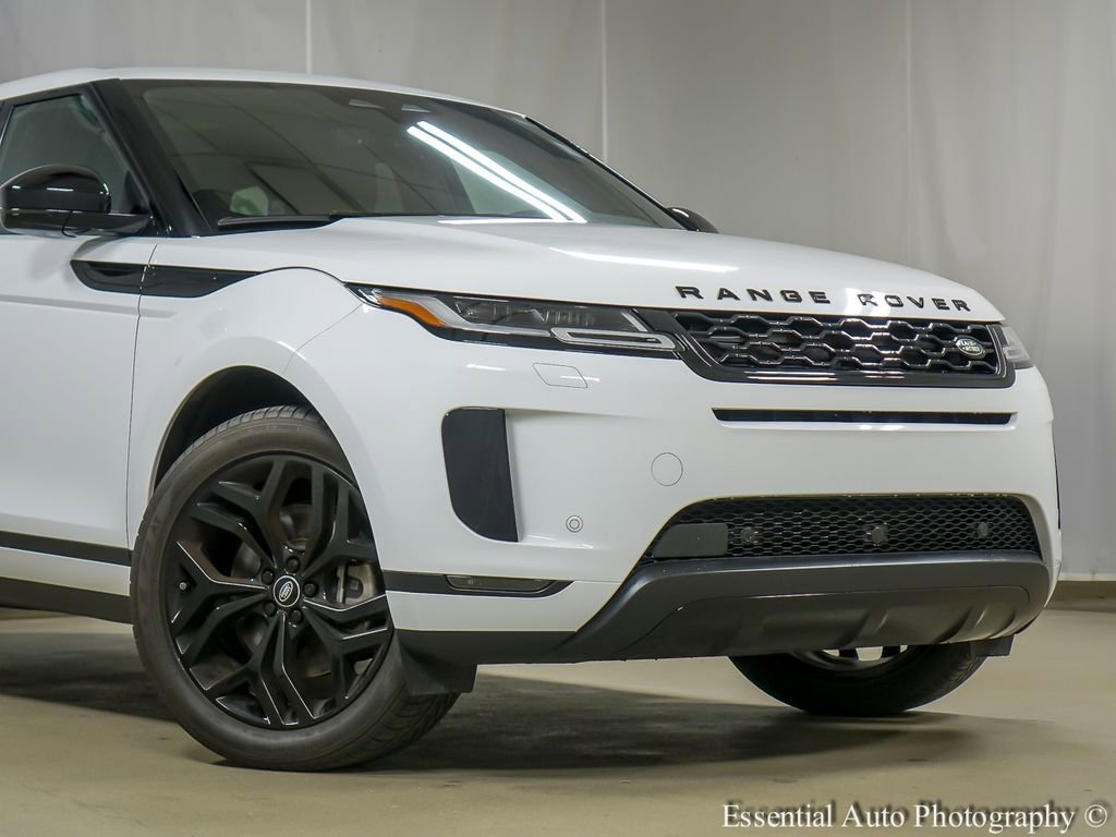 Used 2023 Land Rover Range Rover Evoque S image 3
