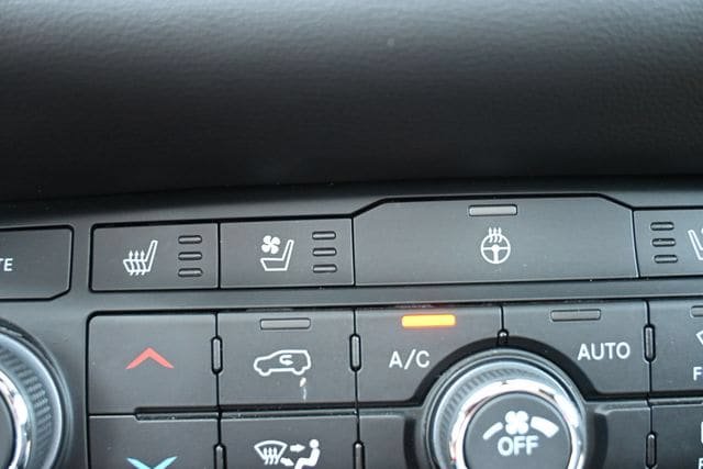 Used 2025 Dodge Durango R/T AWD/4WD image 33