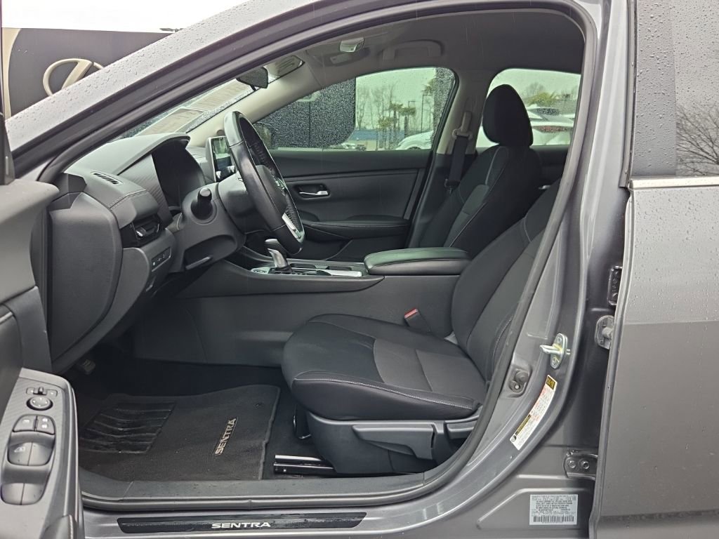 Used 2021 Nissan Sentra SV image 4