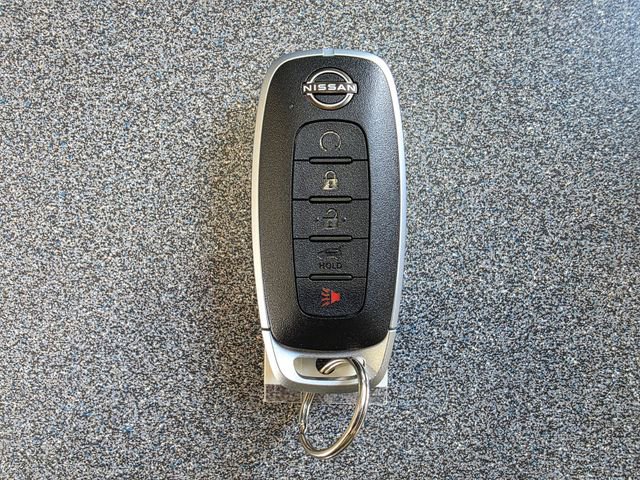 Used 2025 Nissan Pathfinder SV AWD/4WD image 32