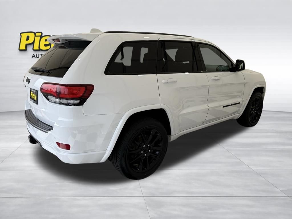 Used 2020 Jeep Grand Cherokee Altitude image 6