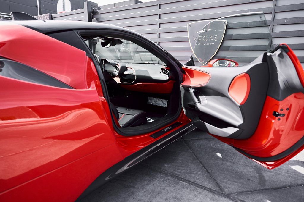 Used 2021 Ferrari SF90 Stradale image 30