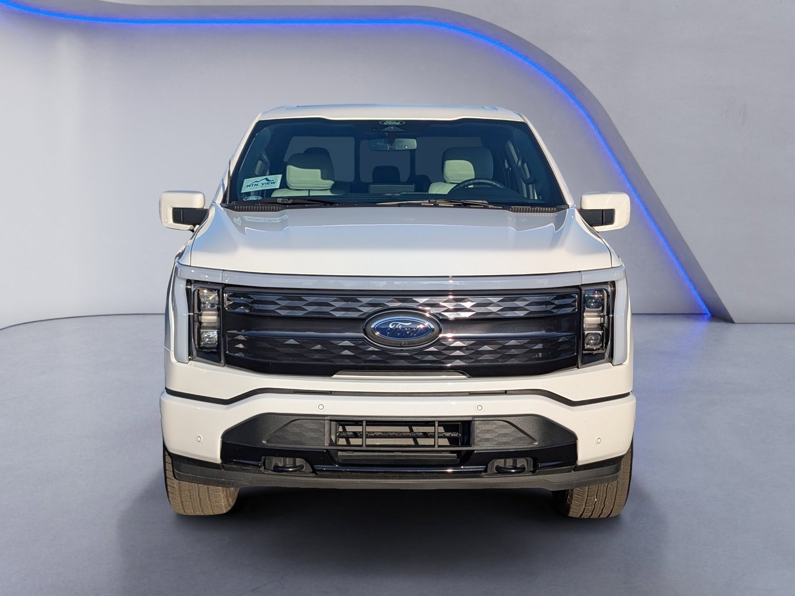 Used 2022 Ford F150 Lightning Platinum image 9