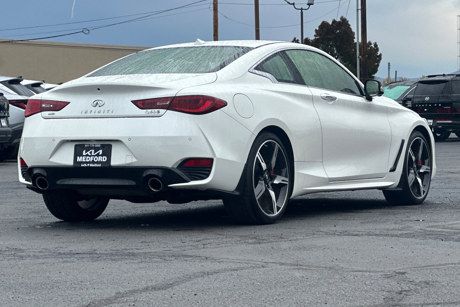 Used 2022 INFINITI Q60 Red Sport 400 w/ Cargo Package AWD/4WD image 4