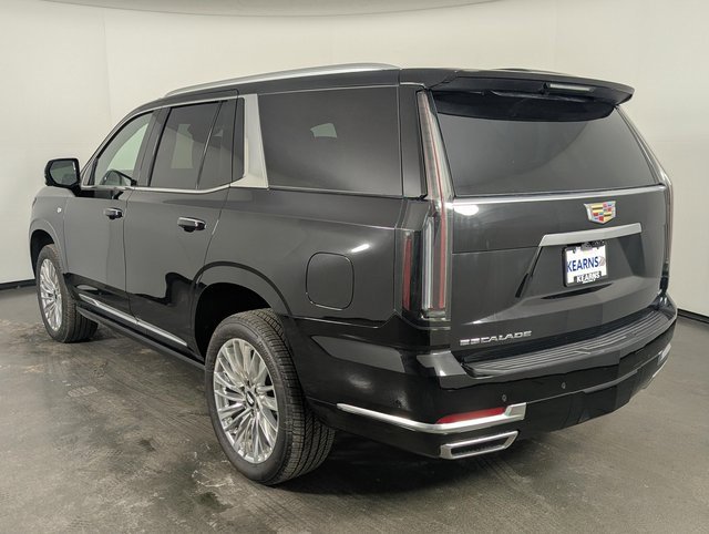 Used 2025 Cadillac Escalade Premium Luxury w/ Touring Package image 6