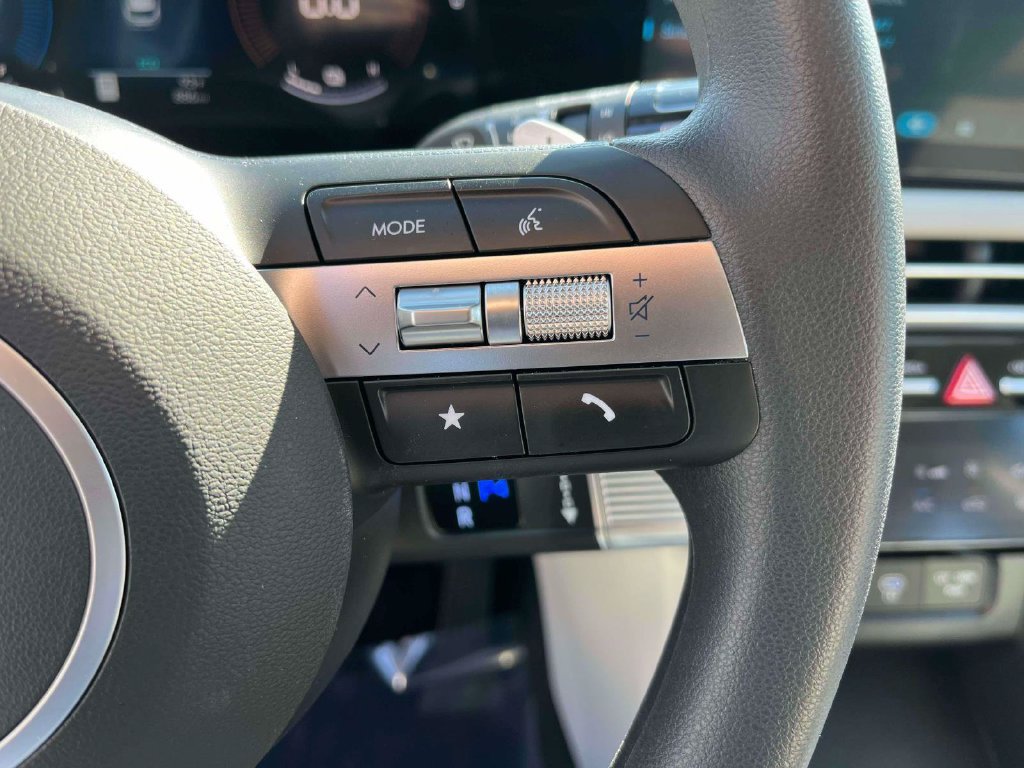 Used 2026 Hyundai Tucson Blue SE FWD image 18