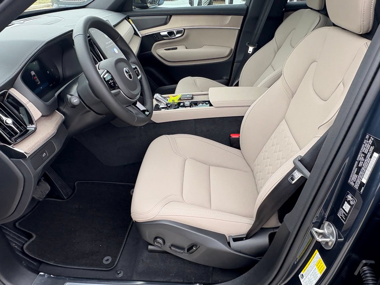 New 2026 Volvo XC90 B6 Plus AWD/4WD image 19