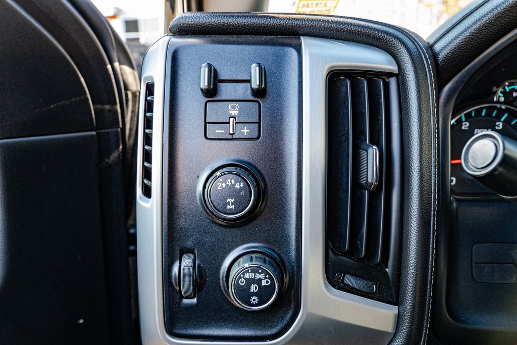 Used 2019 GMC Sierra 3500 SLT image 18