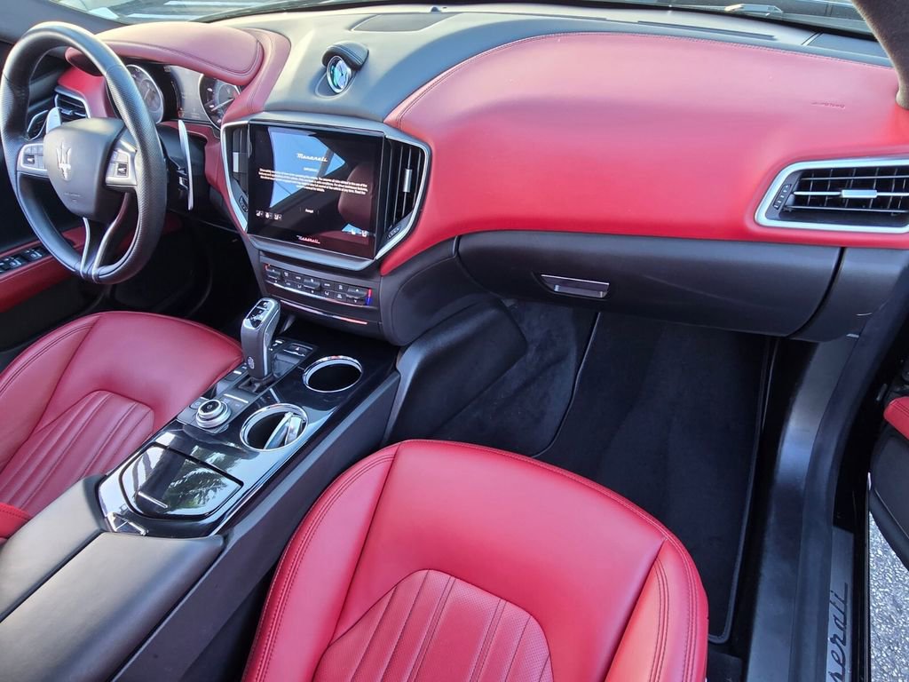 Used 2022 Maserati Ghibli Modena Q4 image 21