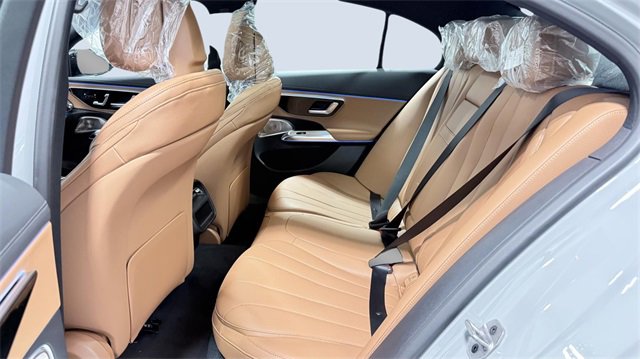 New 2026 Mercedes-Benz E 350 4MATIC Sedan image 7