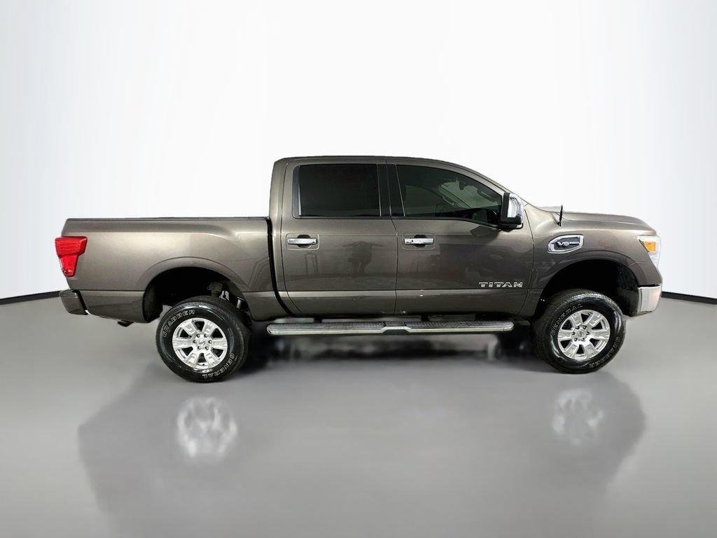 Used 2017 Nissan Titan SL w/ Off-Road Package AWD/4WD image 9