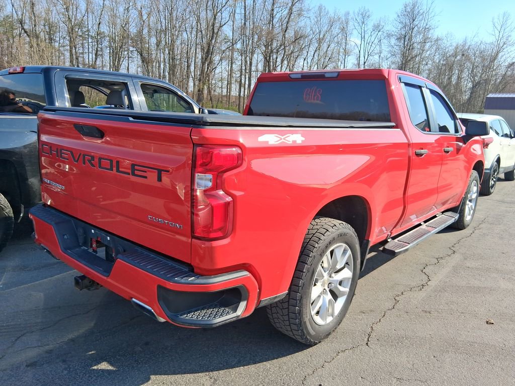 Used 2019 Chevrolet Silverado 1500 Custom w/ Custom Value Package AWD/4WD image 4
