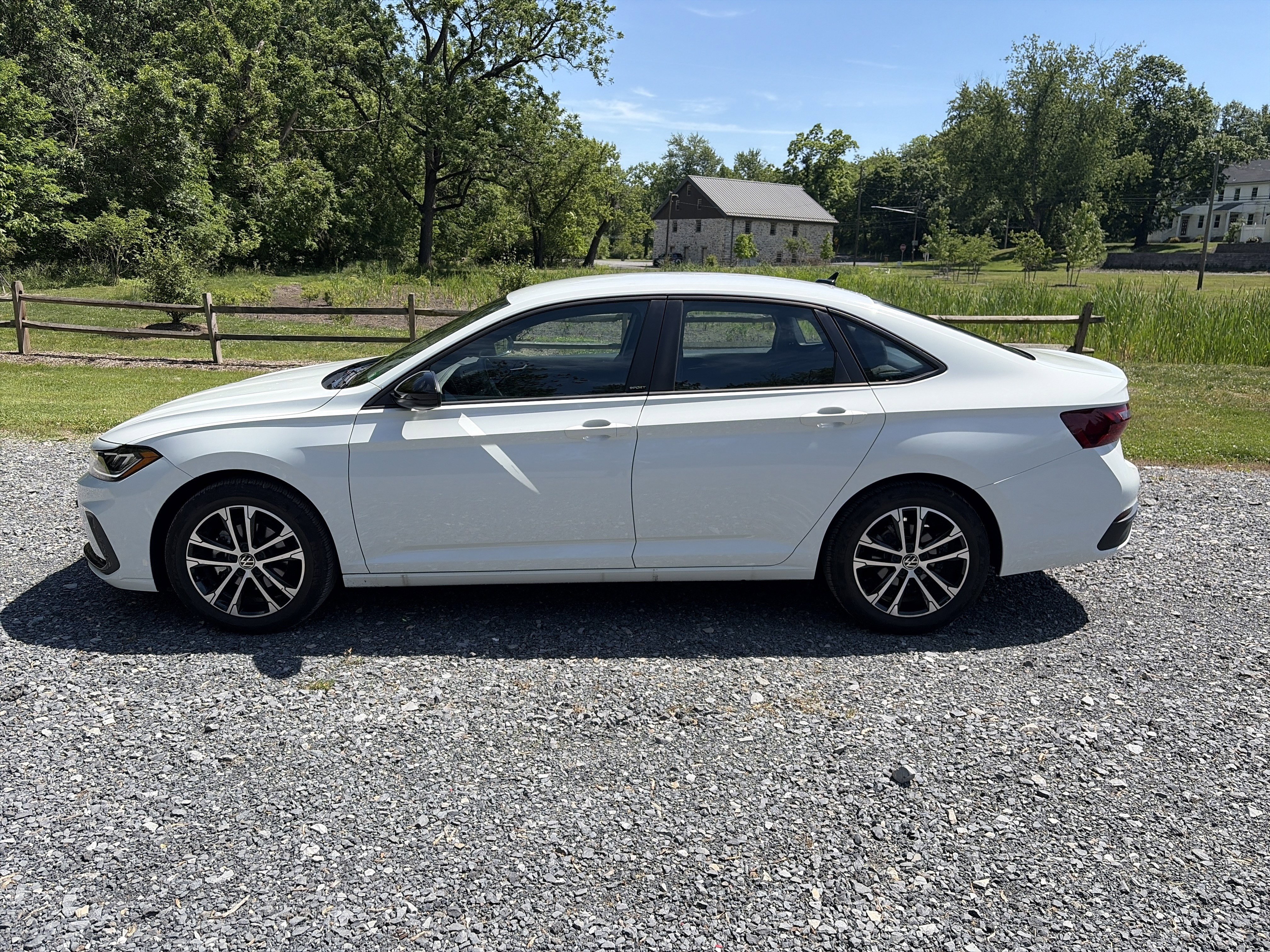 Used 2025 Volkswagen Jetta Sport FWD image 8