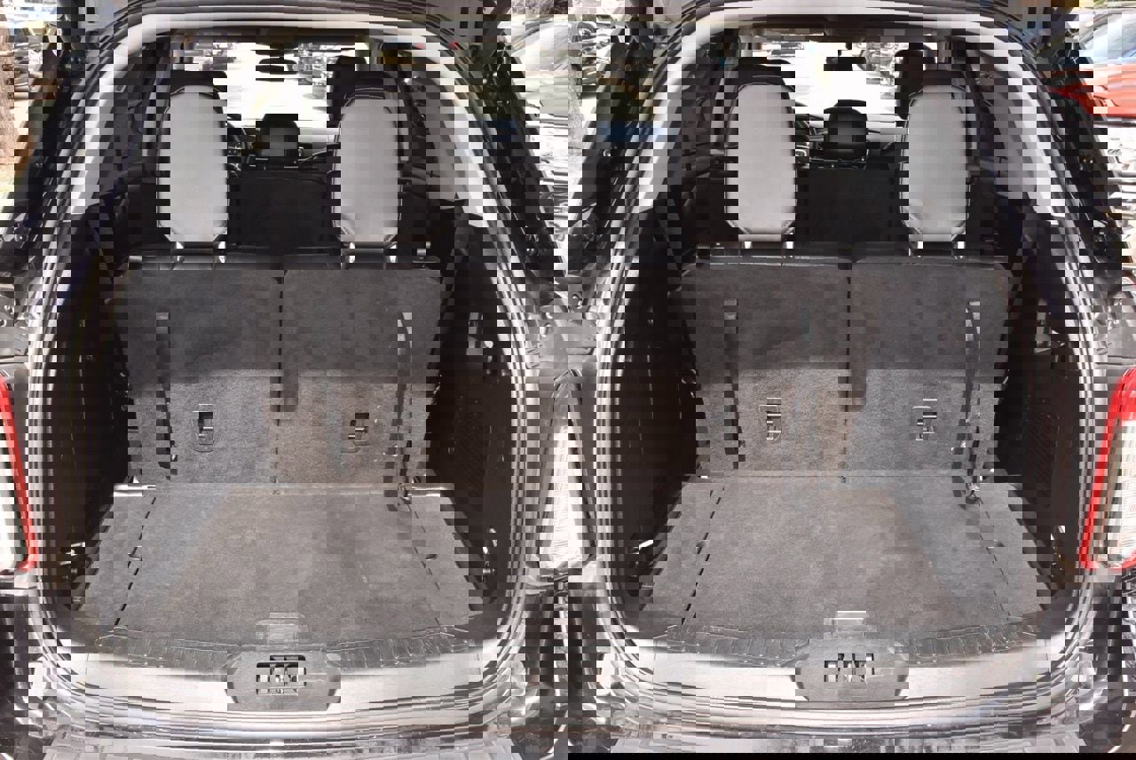 Used 2023 Ford Explorer XLT w/ Equipment Group 202A image 36