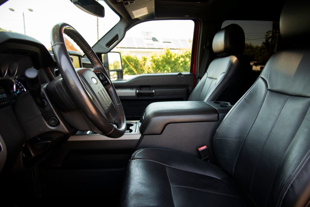 Used 2016 Ford F250 Lariat w/ Lariat Ultimate Package AWD/4WD image 13
