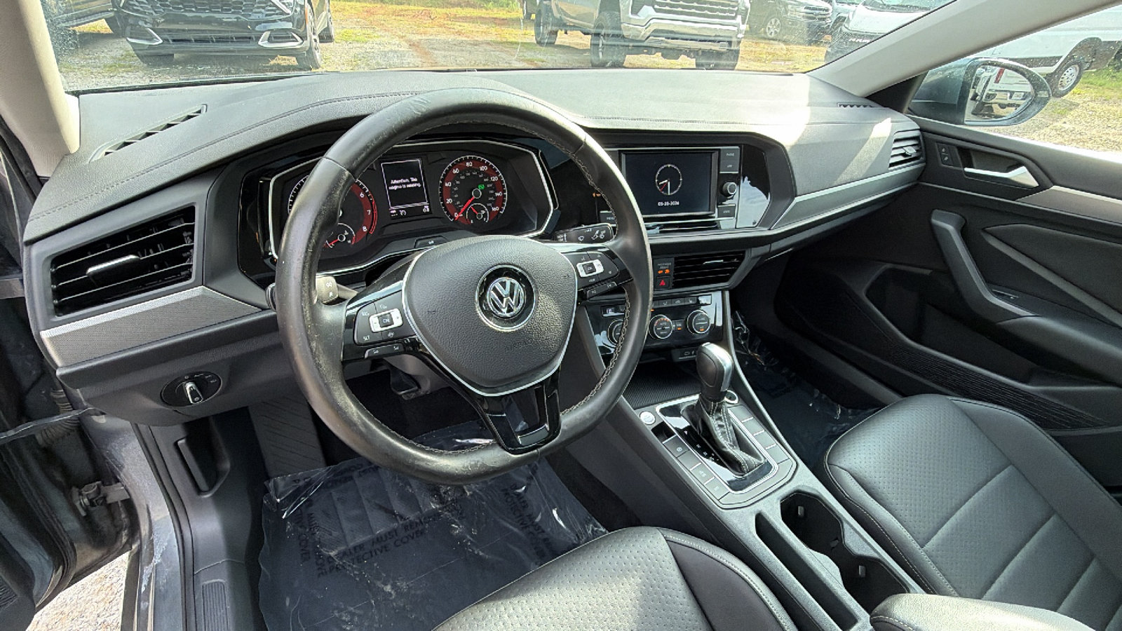 Used 2021 Volkswagen Jetta SE FWD image 23